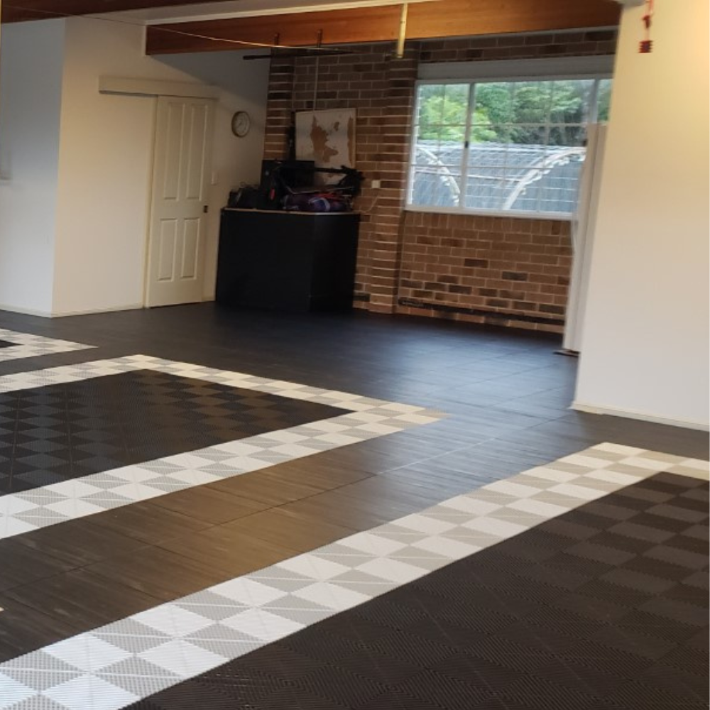 Swisstrax Vinyltrax Black Oak Garage Floor Tile
