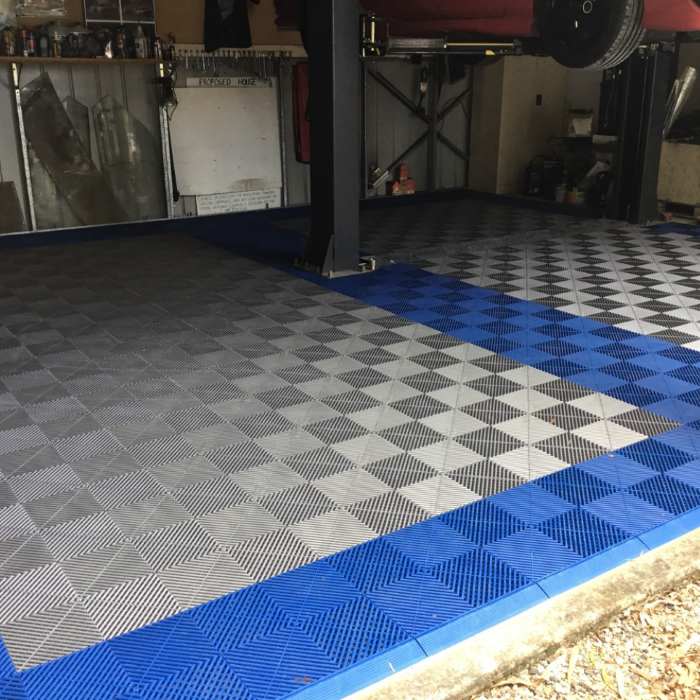 Swisstrax Ribtrax Pearl Silver Garage Floor Tile