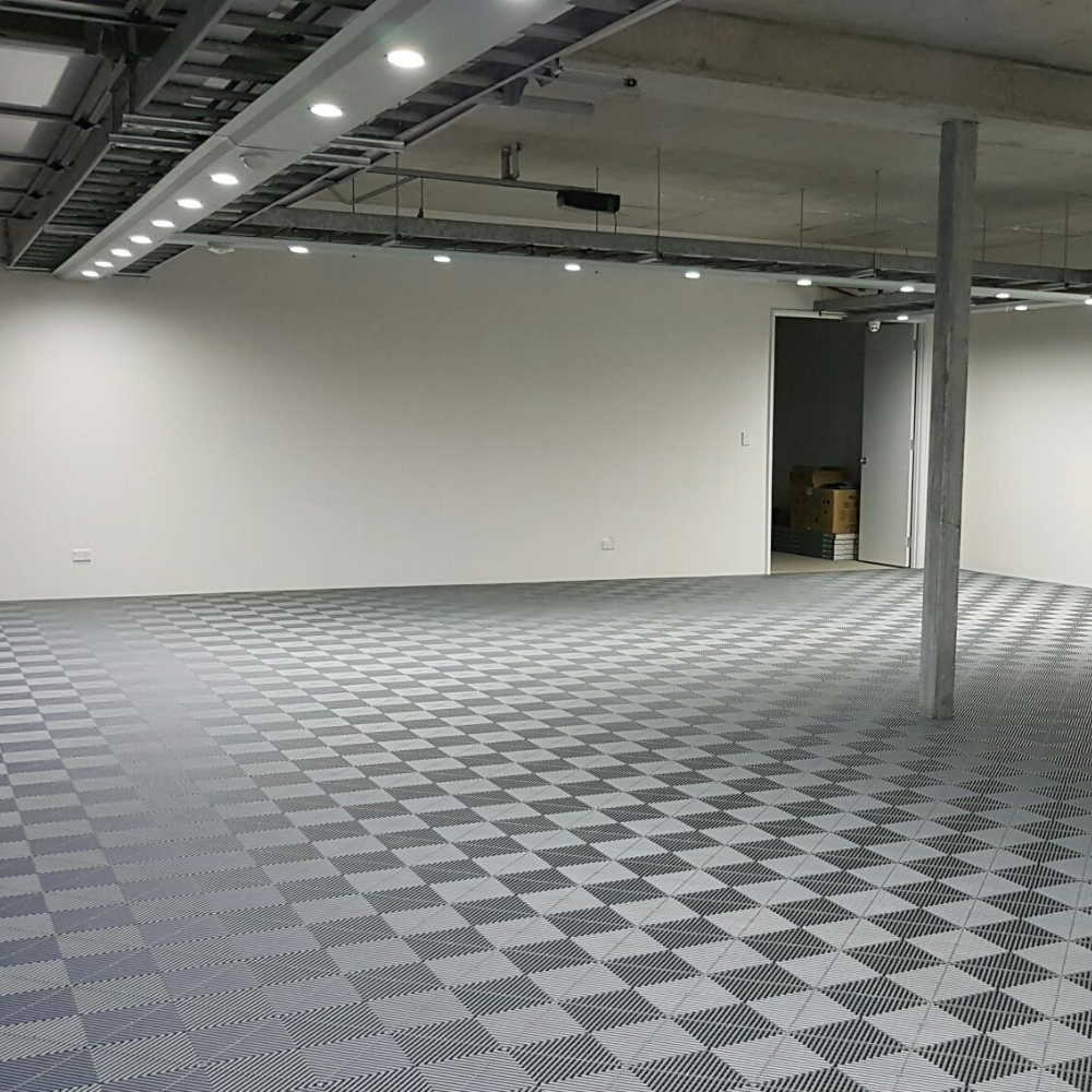 Swisstrax Ribtrax Pearl Grey Garage Floor Tile