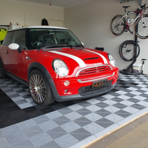 Swisstrax Ribtrax Pearl Grey Garage Floor Tile