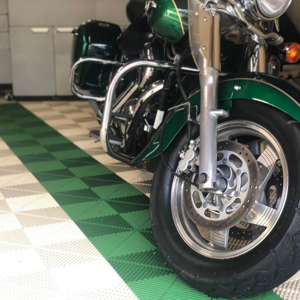 Swisstrax Ribtrax Turf Green Garage Floor Tile