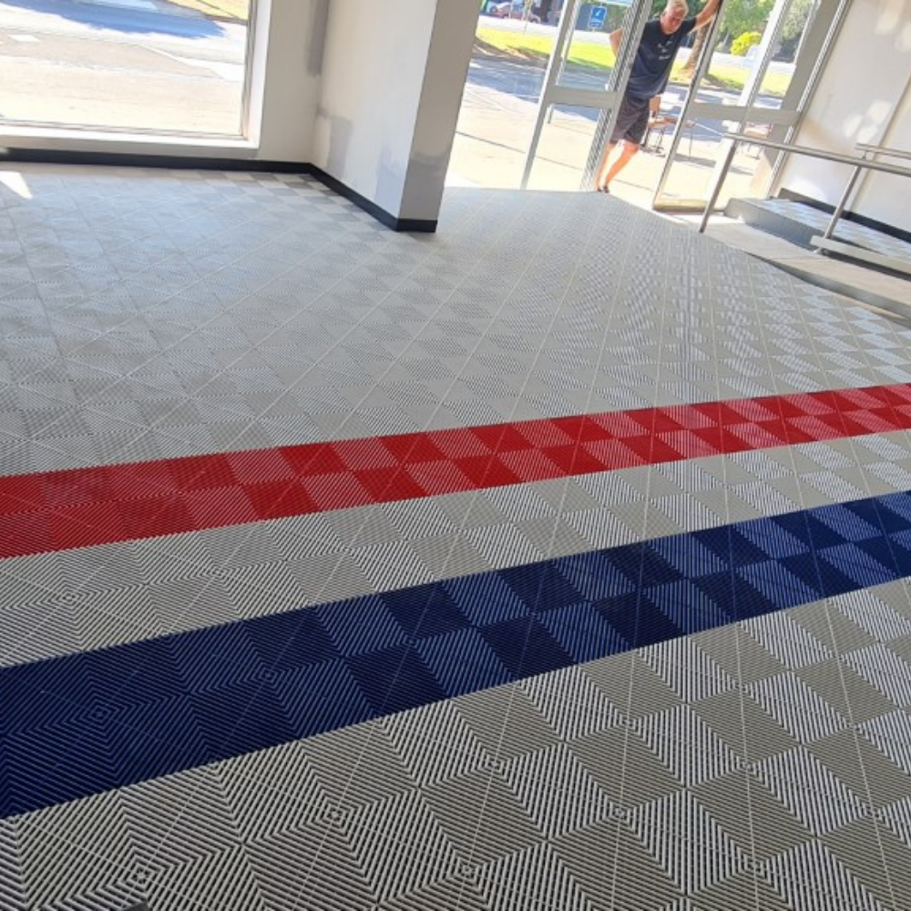 Swisstrax Ribtrax Pearl Silver Garage Floor Tile