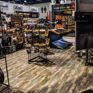 Swisstrax Vinyltrax Reclaimed Pine Garage Floor Tile