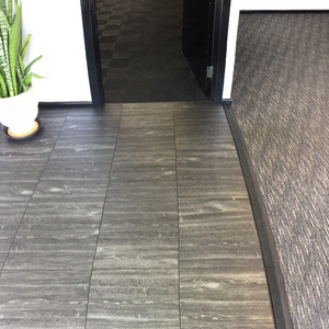 Swisstrax Vinyltrax Black Oak Garage Floor Tile