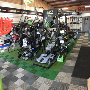 Swisstrax Ribtrax Turf Green Garage Floor Tile
