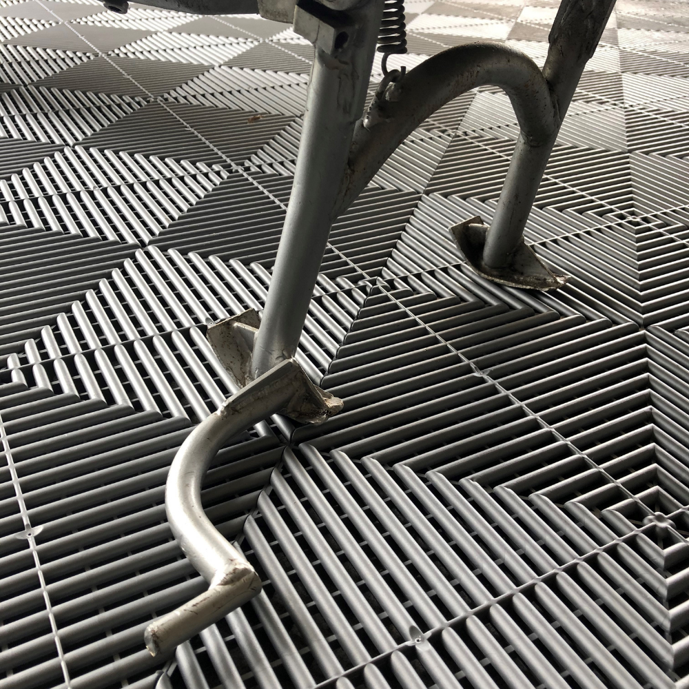 Swisstrax Ribtrax Pearl Grey Garage Floor Tile